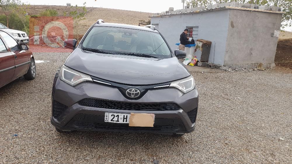 تۆیۆتا ڕاڤ 4